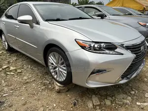 Lexus ES 2013 Silver