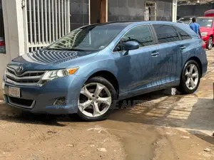 Toyota Venza AWD 2010 Blue