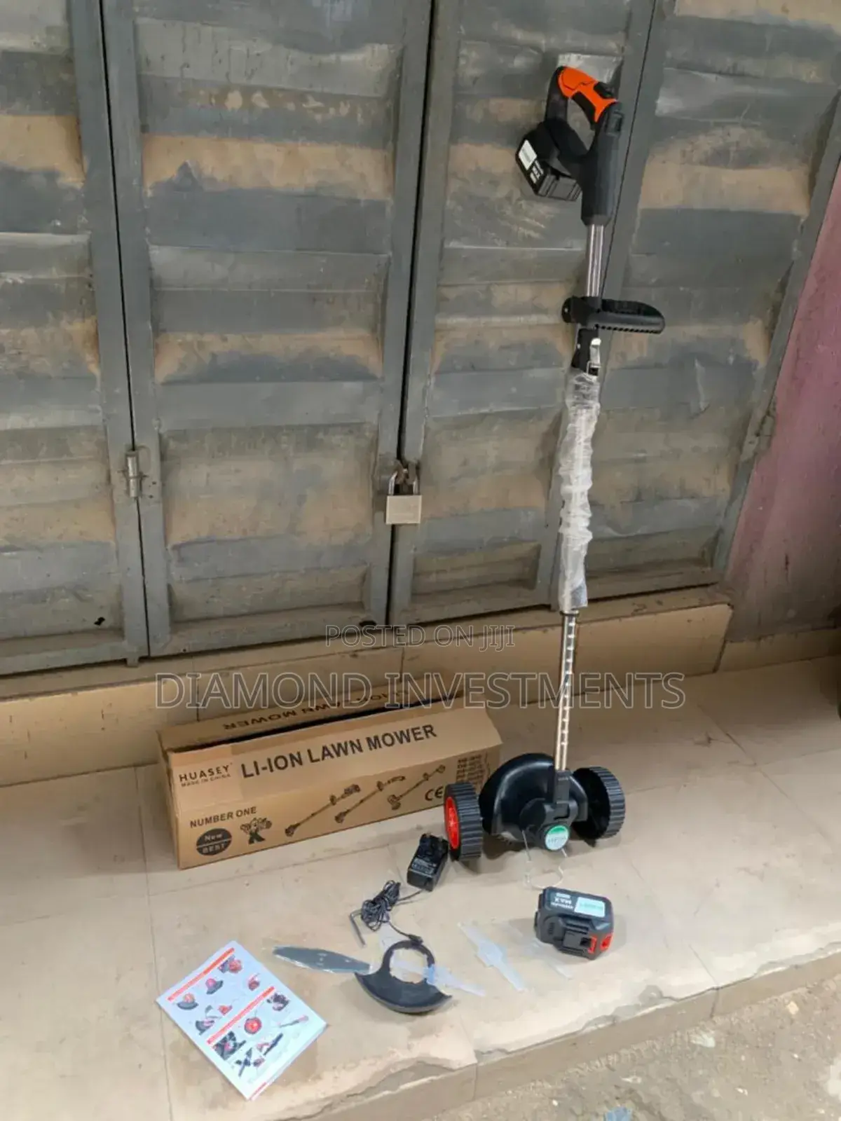 Rechargeable Brush Cutting Machine