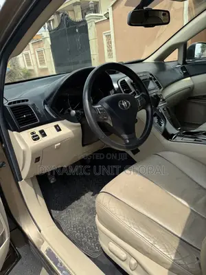 Toyota Venza V6 2011 Brown
