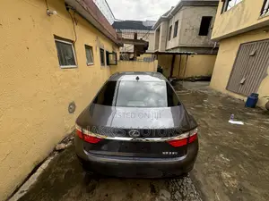 Lexus ES 2014 Gray