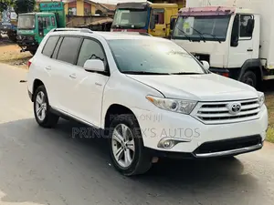 Toyota Highlander Limited 2011 Off white