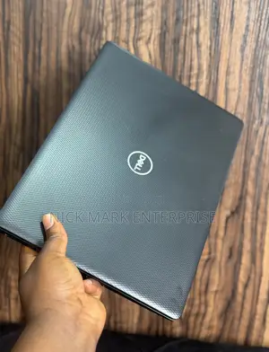 Laptop Dell Inspiron 14 3493 4GB Intel Pentium SSD 128GB