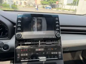 Toyota Avalon Limited FWD Sedan (3.5L V6 8A) 2019 Silver