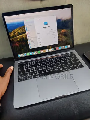 Laptop Apple MacBook 2018 8GB Intel Core i5 SSD 256GB
