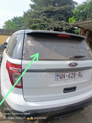 Ford Explorer 2015 Back Glass Available
