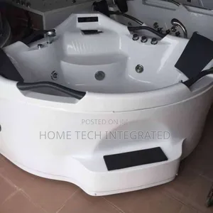 Double High Standard Jacuzzi Bath 