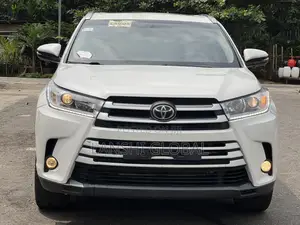 Toyota Highlander Limited V6 4x2 (3.5L 6cyl 6A) 2016 White