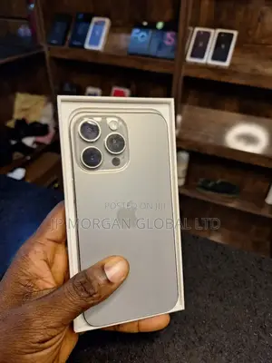 Apple iPhone 15 Pro Max 256 GB