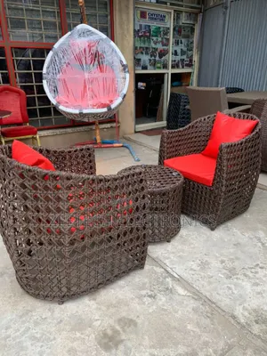 Elegant Wicker Outdoor Chair With Table