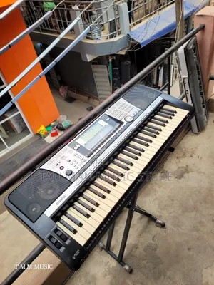Yamaha Psr-740 Keyboard