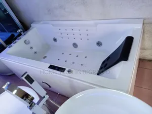New Design Quality Single Jacuzzi.