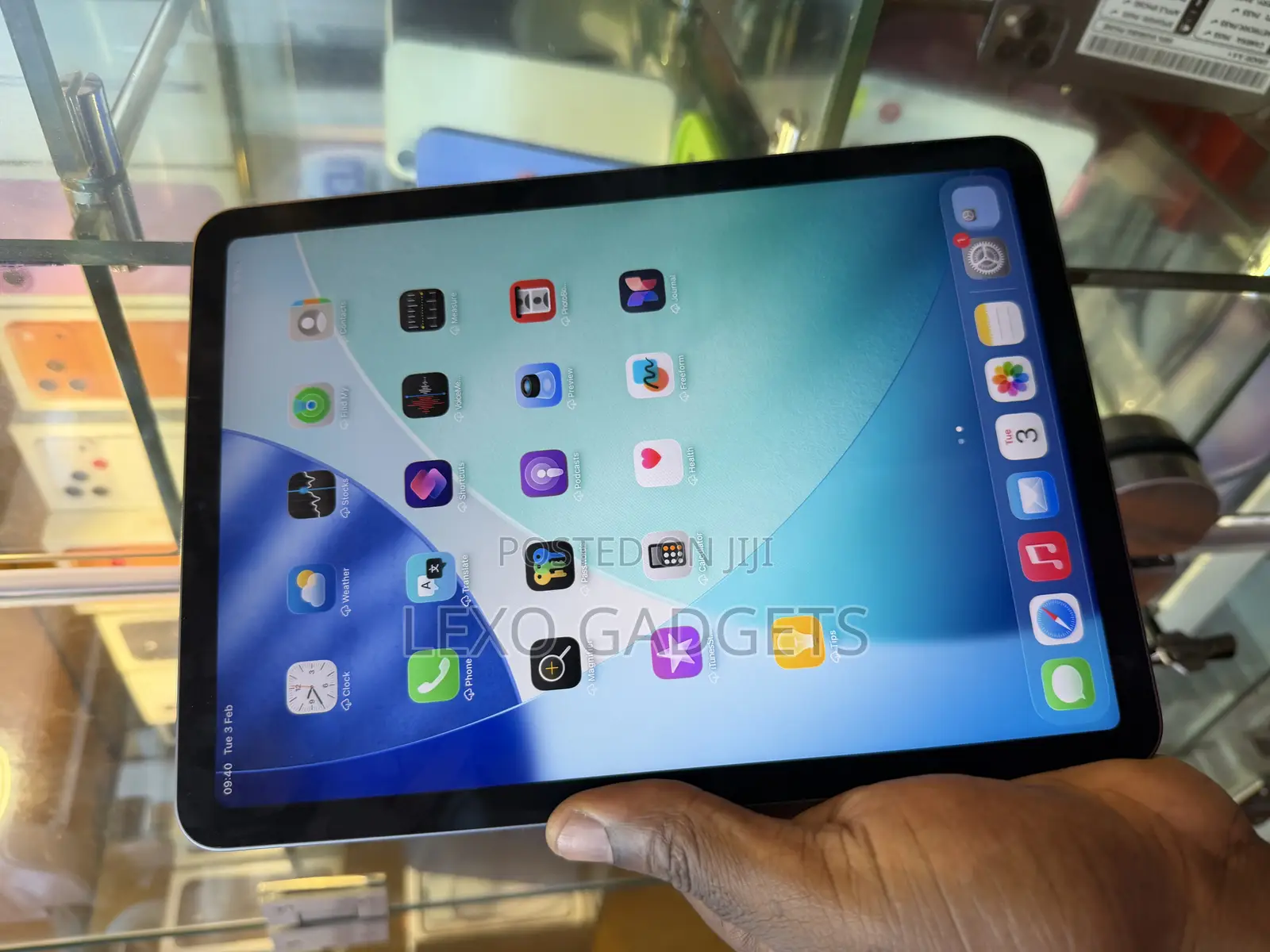 Apple iPad Air (2022) 64 GB Gray