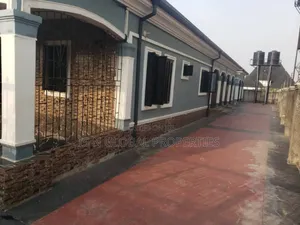 3bdrm Bungalow in Warri for sale