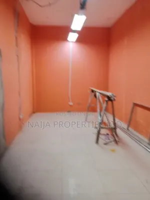 23sqm Shop Space at Oniru Market Rd, Lekki Phase 1 Right for Rent