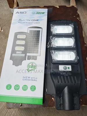 3 Phase.. Street Solar Lights With Solar Panel 300watt
