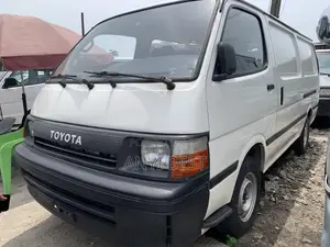 Toyota Grand HiAce 1999 White