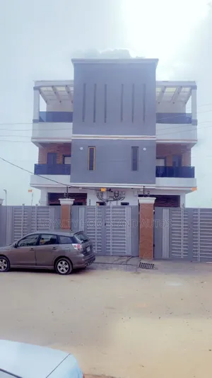 4bdrm Duplex in Ogudu GRA for sale
