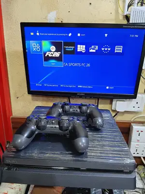 Uk Used Ps4 Slim || 10 Games || 2 Pads