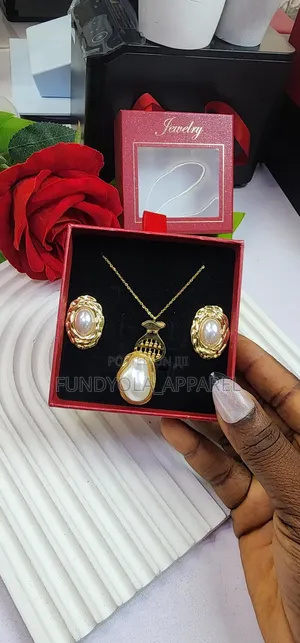 Pearl Valentine Combo Necklace Set