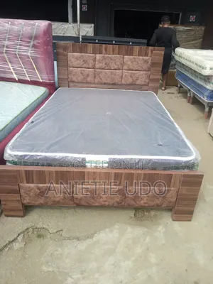 New Design Neutral Wooden Bed Frame