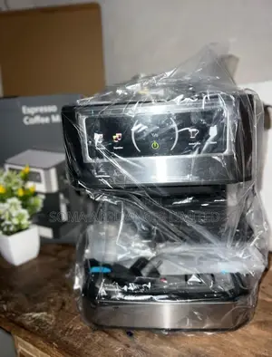 Shaqra Semi-Automatic Touchscreen Espresso Coffee Machine