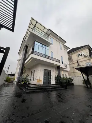 Furnished 5bdrm Duplex in Gra for sale