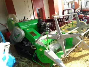 Mini Rice Combine Harvester, A Compact Agricultural Machine