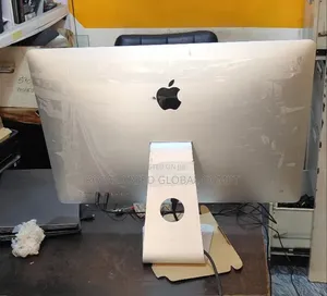 Desktop Computer Apple iMac 8GB Intel Core i5 HDD 1T