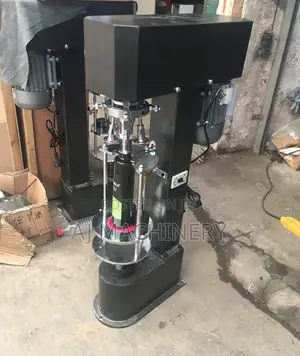 JGS-880 Bottle Locking and Capping Machine