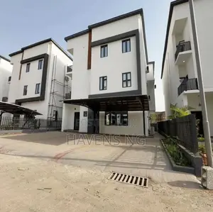 5bdrm Duplex in Kado for sale