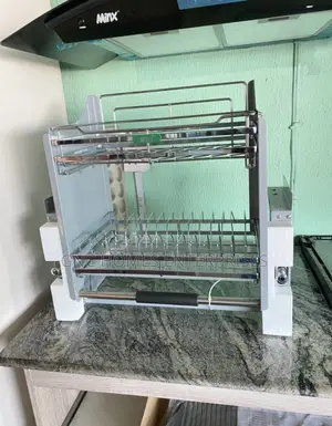 Pull Down Plate Rack 60cm