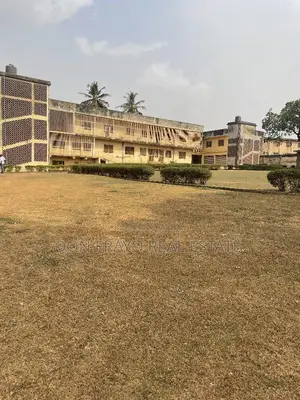 17bdrm Block of Flats in Bodija Estate for sale