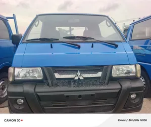 Mitsubishi Delica 2014 Blue