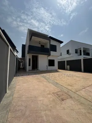 4bdrm Duplex in Main Ikolaba Gra, Bodija for sale