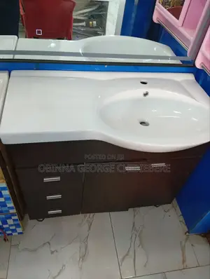 Cabinet Basin With Mirror