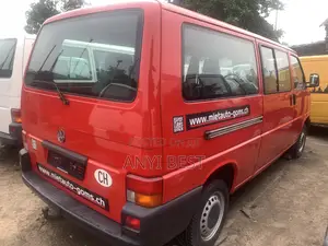 Volkswagen Transporter 2002 Red