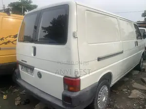 Volkswagen Transporter 2005 White