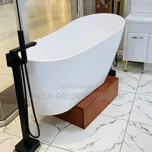 White Freestanding Acrylic Bathtub With Original Standing Tap