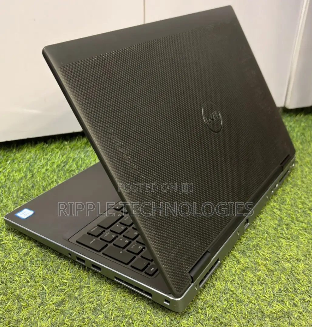 Laptop Dell Precision 7540 16GB Intel Core i9 SSD 256GB