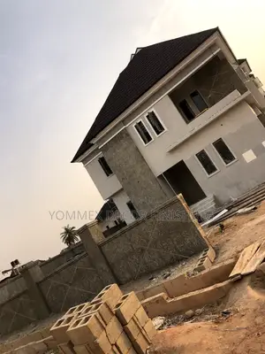 Interior and Exterior Screeding