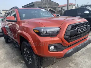 Toyota Tacoma Limited 2018 Orange