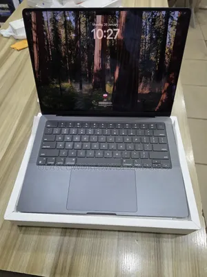 Laptop Apple MacBook Pro 2024 M4 16GB Apple M4 SSD 512GB