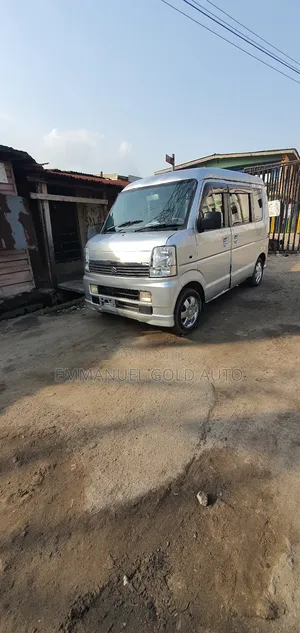 Suzuki APV Minibus 2015 Silver