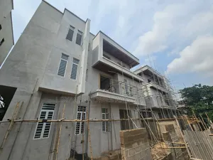 7bdrm Duplex in Victoria Island for sale