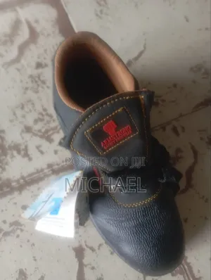 Armstrong Safety Boots