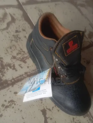 Armstrong Safety Boots