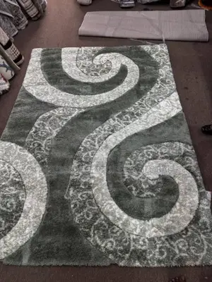 Center Rugs