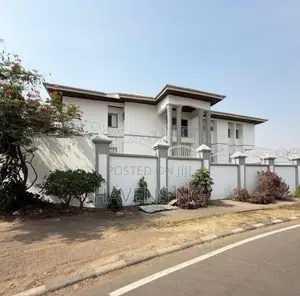 6bdrm Duplex in Maitama for sale