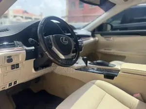 Lexus ES 2013 Black